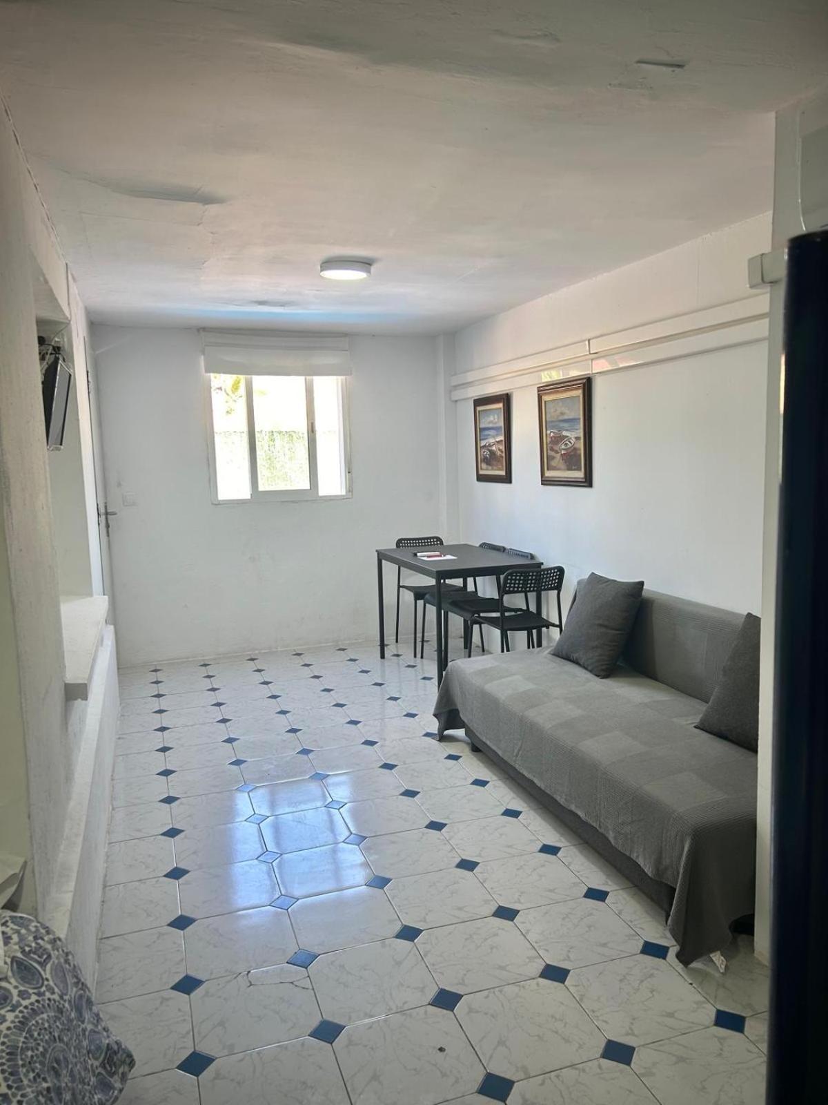 Apartamentos Playa Del Palo Malaga Exterior photo
