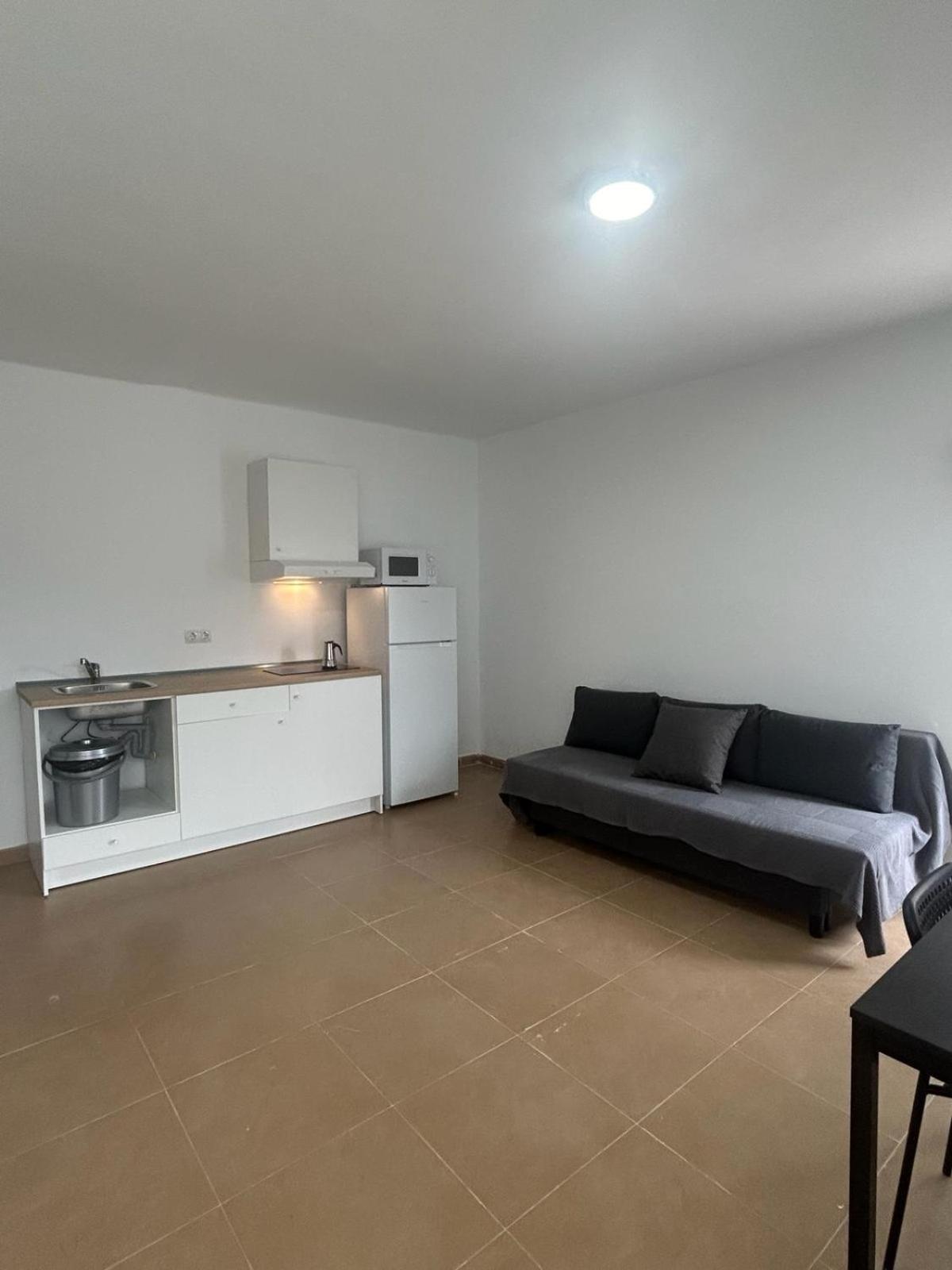 Apartamentos Playa Del Palo Malaga Exterior photo